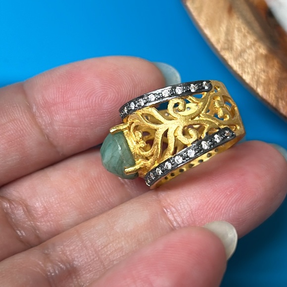 🖤NEW💕Green gemstone ring - Picture 8 of 16